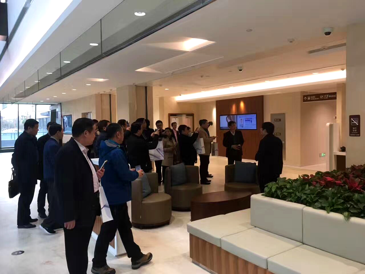 立足市場(chǎng)，醫(yī)院病房門需以產(chǎn)品質(zhì)量為核心來(lái)發(fā)展企業(yè)